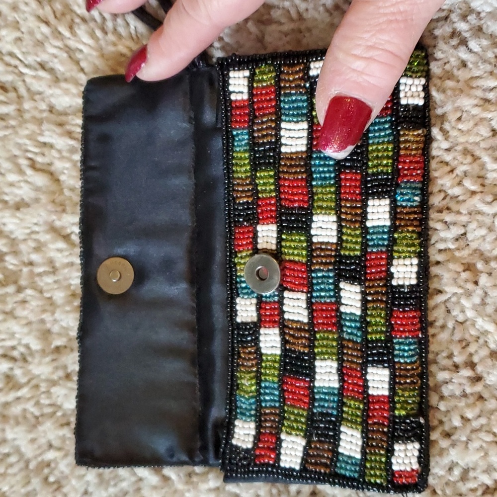 Beaded wristlet - Picture 4 of 5